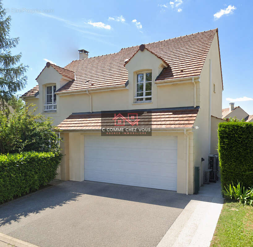 Maison à OZOIR-LA-FERRIERE