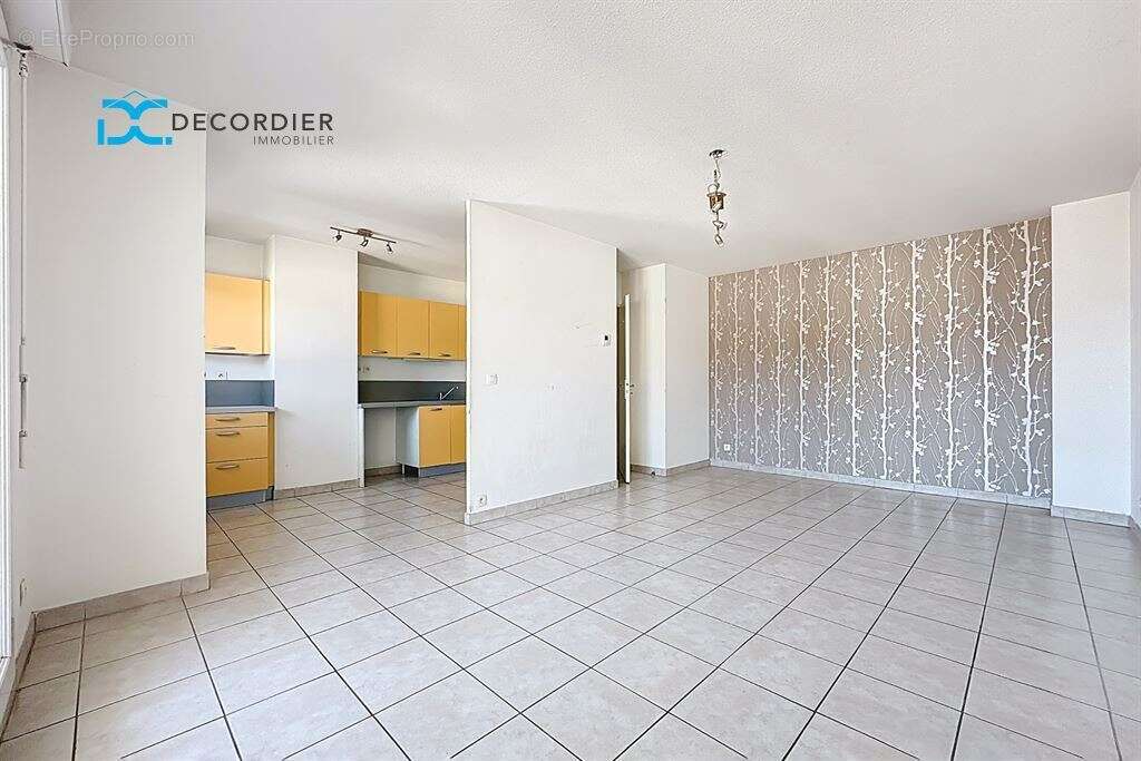 Appartement à EVIAN-LES-BAINS