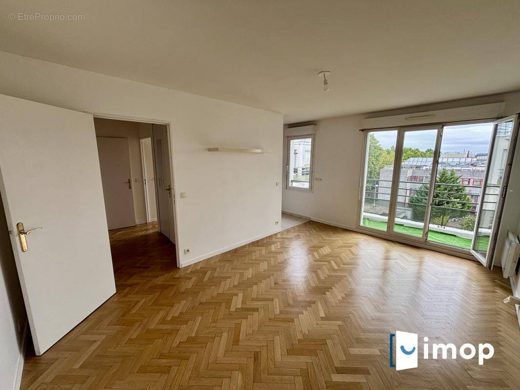 Appartement à SAINT-DENIS