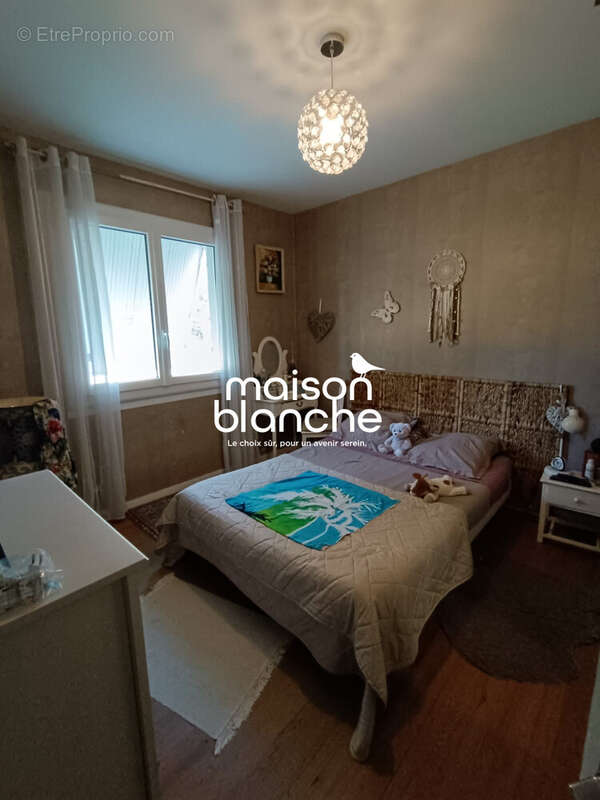 Maison 89 m² à Coutras  - photo 5