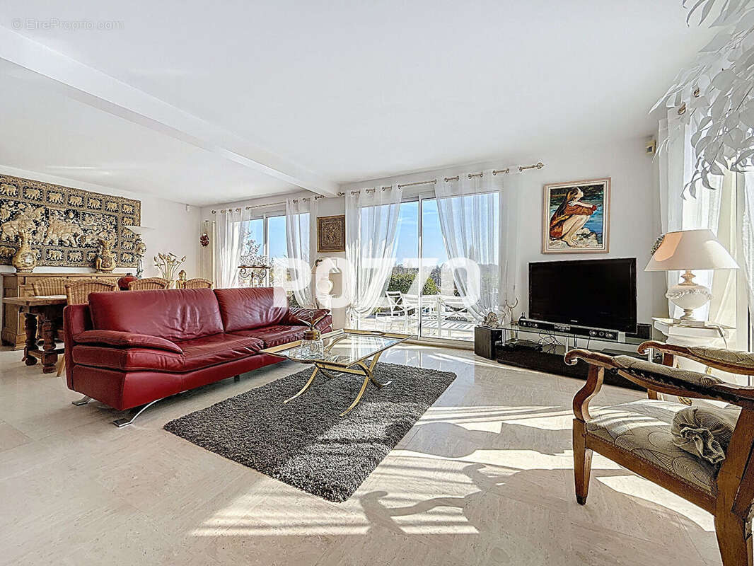 Maison à LONGUEVILLE