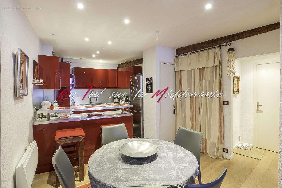 Appartement à HYERES