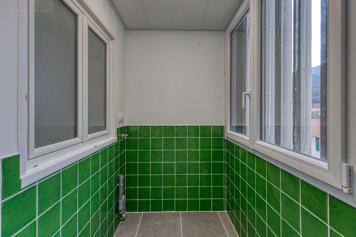Appartement à FONTAINE