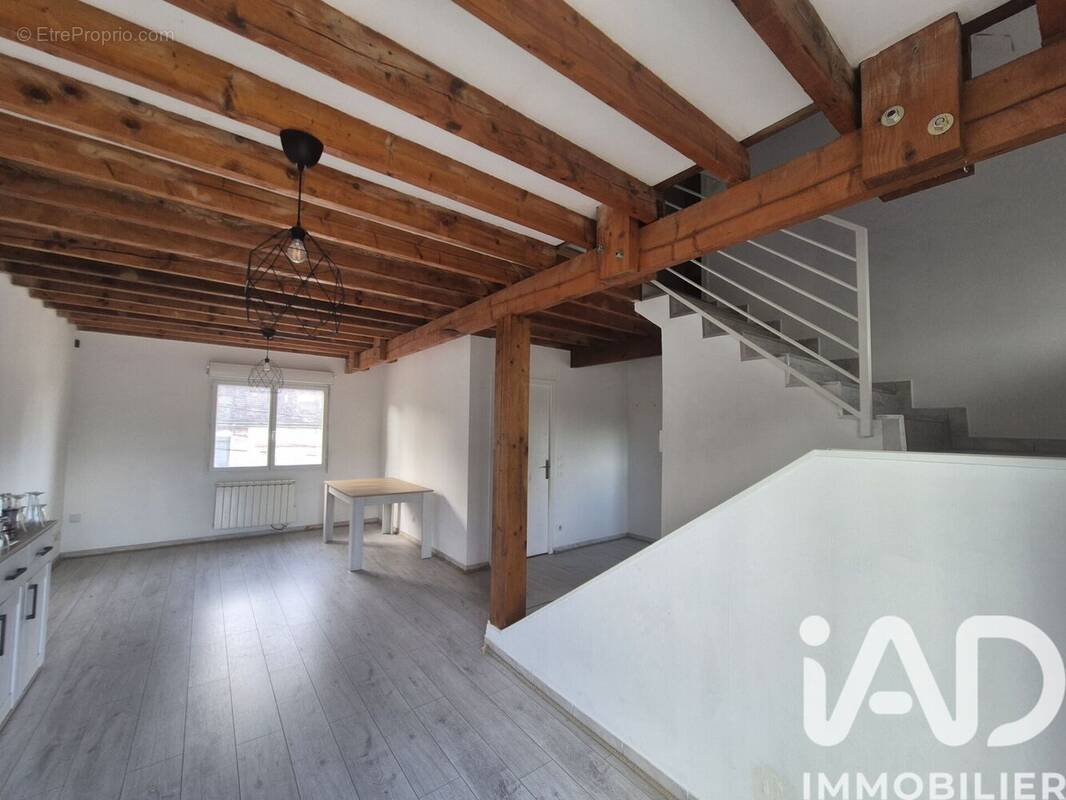 Photo 1 - Appartement à PONT-SUR-YONNE