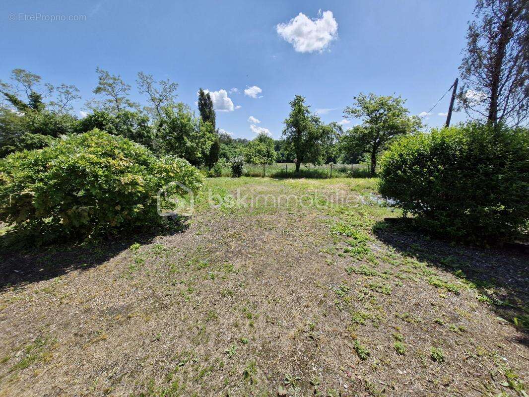 Maison à EYGURANDE-ET-GARDEDEUIL