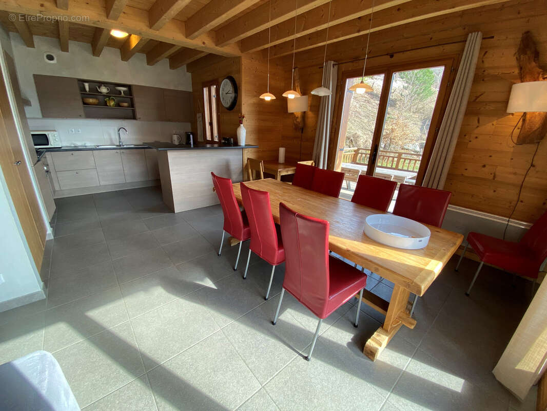 Maison à SAINT-FRANCOIS-LONGCHAMP