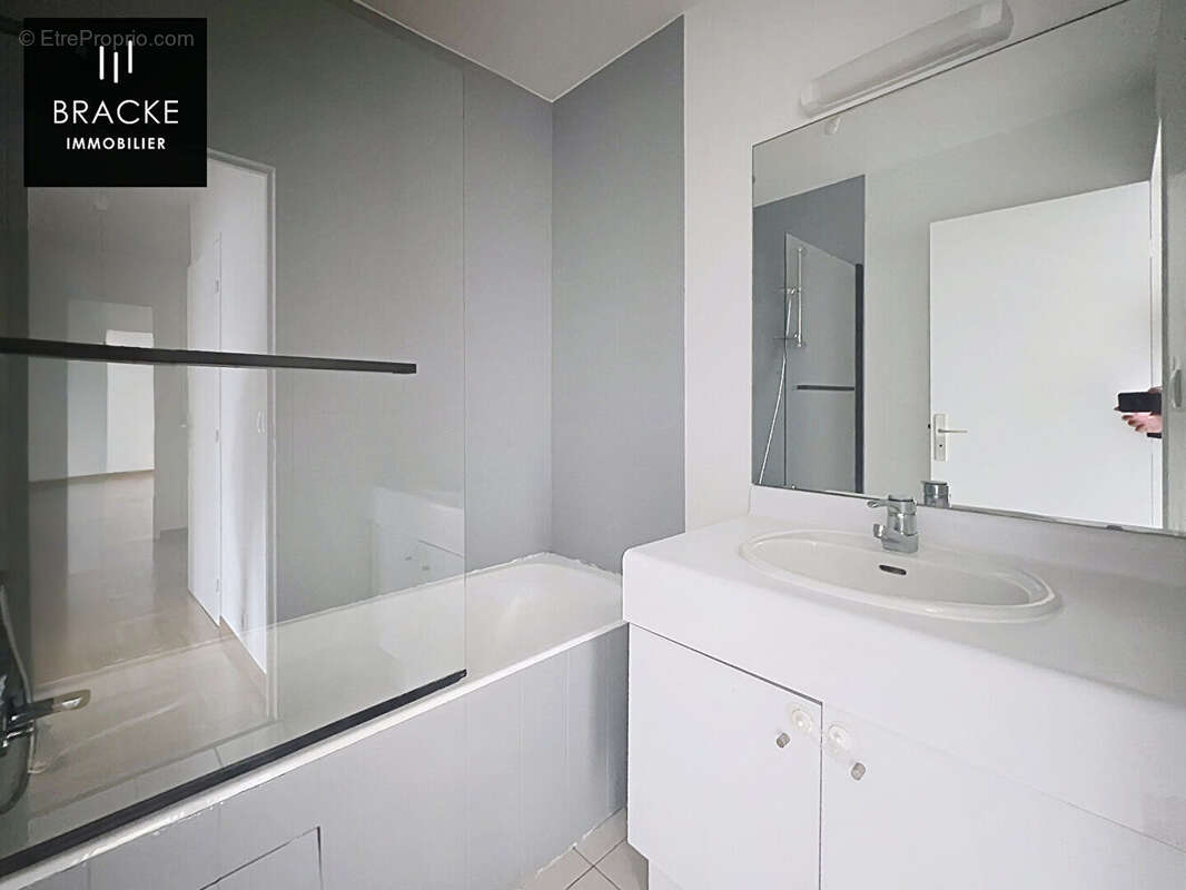 Appartement à LA GARENNE-COLOMBES