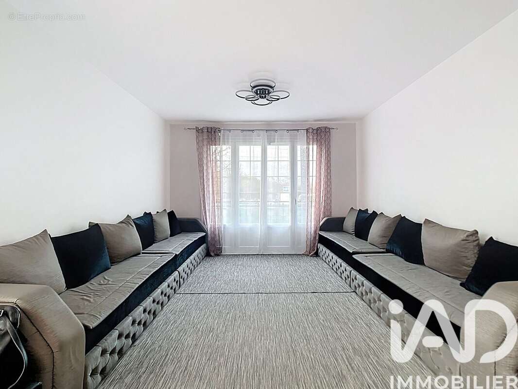 Photo 2 - Maison à VIGNEUX-SUR-SEINE