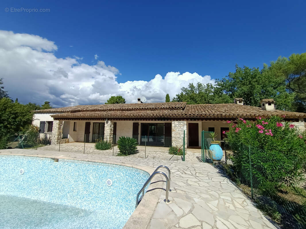 Maison à PEYMEINADE