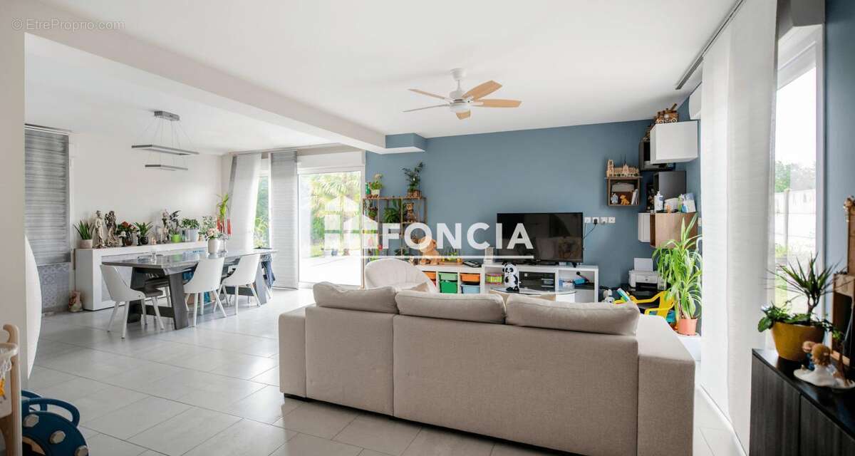 Gidy maison dpe a avec piscine et pergola - photo 8