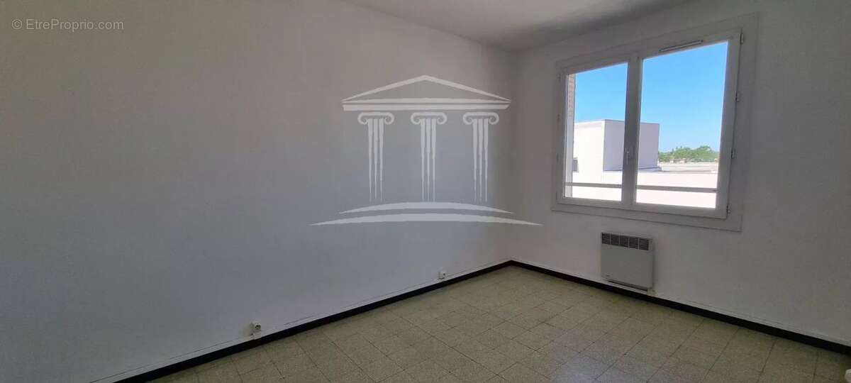 Appartement à SORGUES