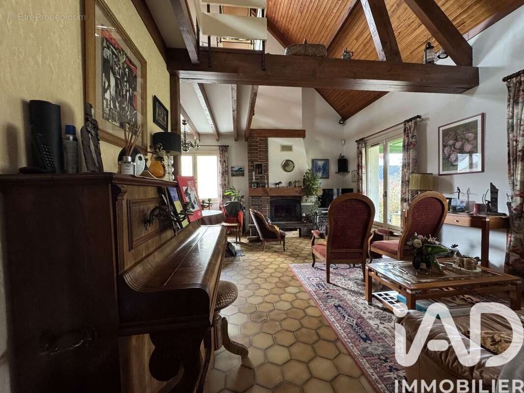 Maison 143 m² à Montlucon  - photo 6