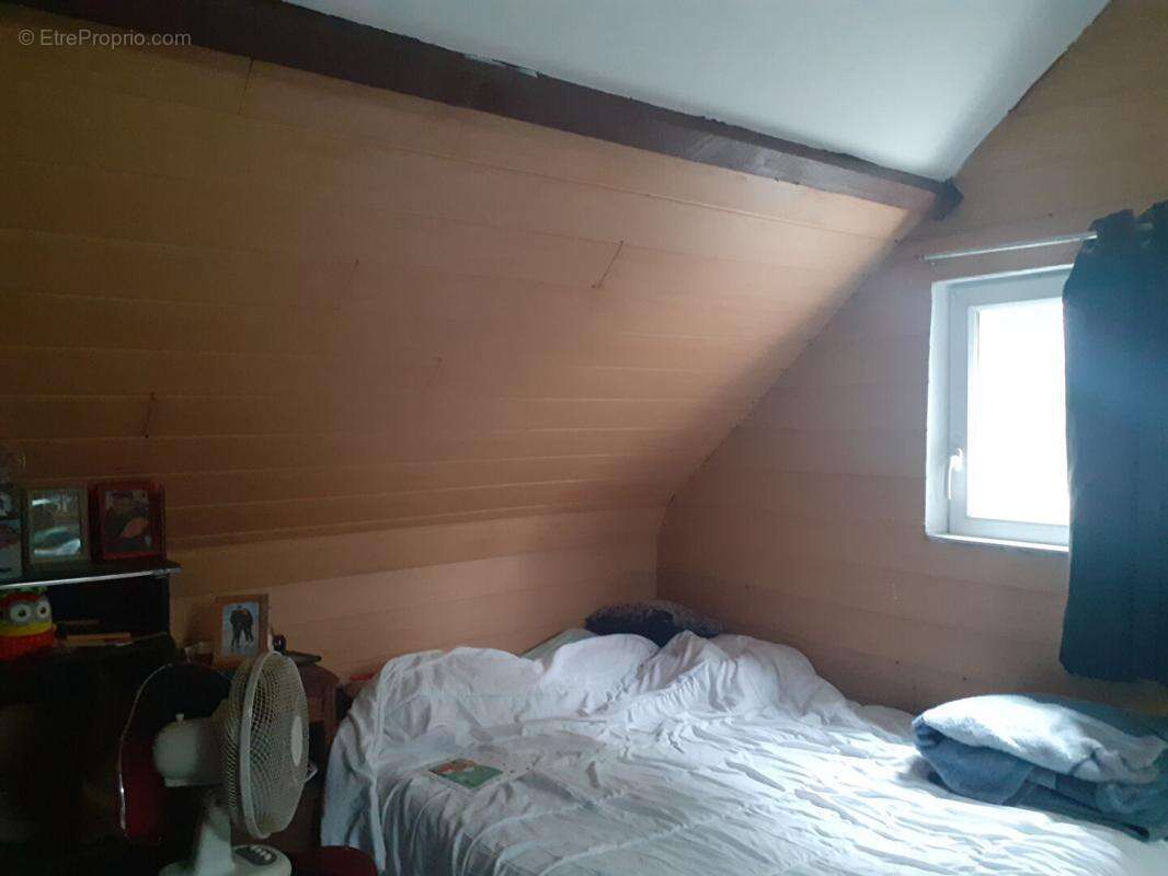 Maison à LONGUE-JUMELLES