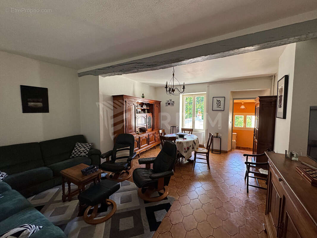 Maison à COSNE-COURS-SUR-LOIRE