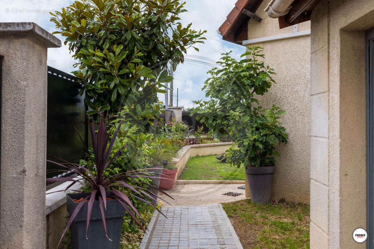 Maison à CONFLANS-SAINTE-HONORINE