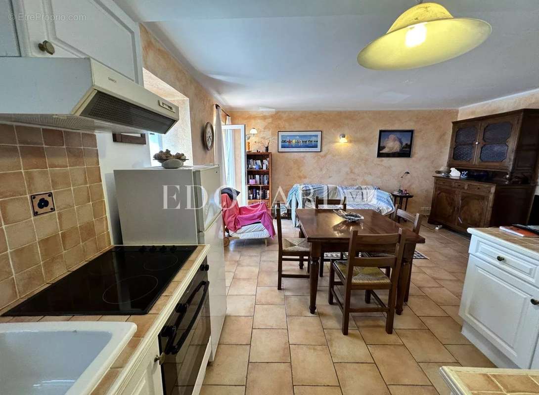 Appartement à ROQUEBRUNE-CAP-MARTIN