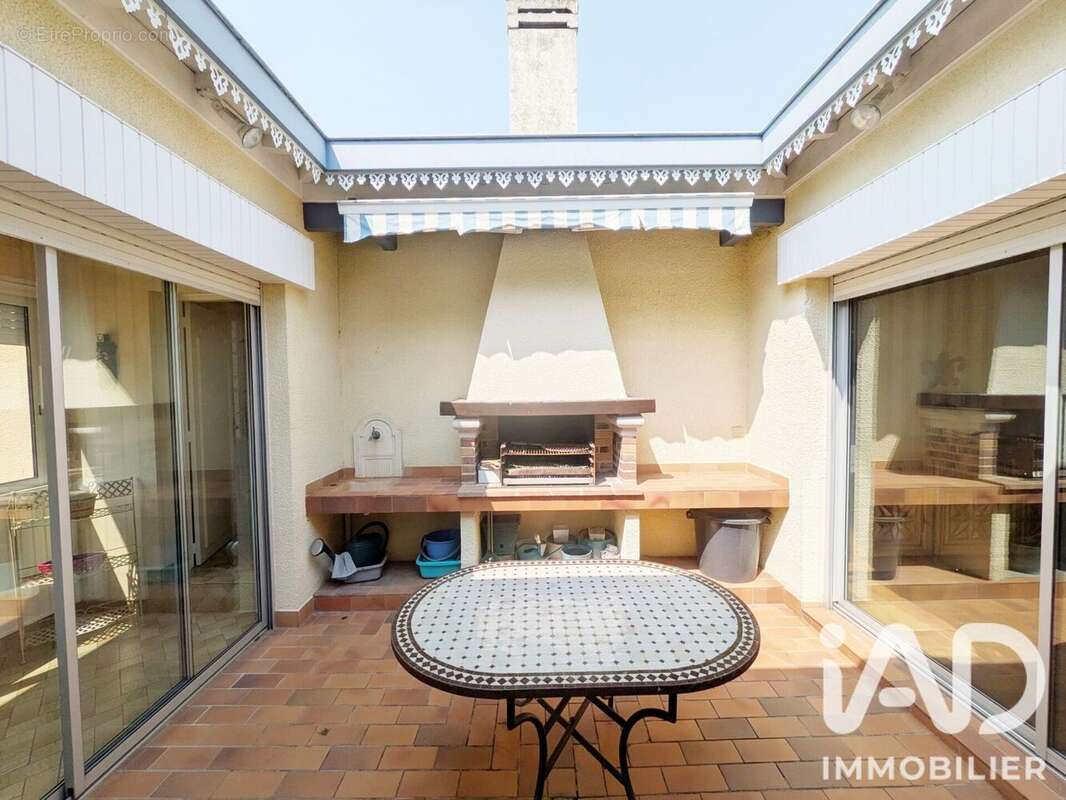 Maison 158 m² à Leognan  - photo 6