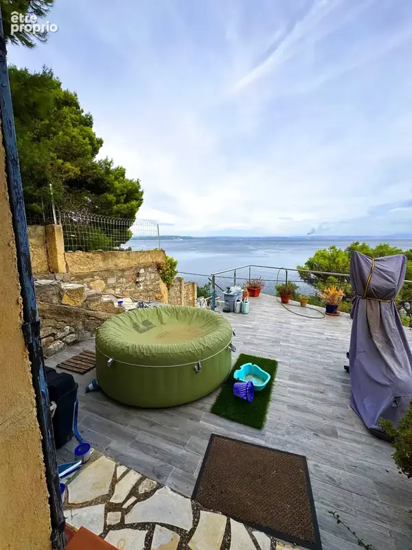 Aux heures claires ; Maison T3/4 avec garage , grande terrasse et superbe vue sur l'etang de berre - photo 10