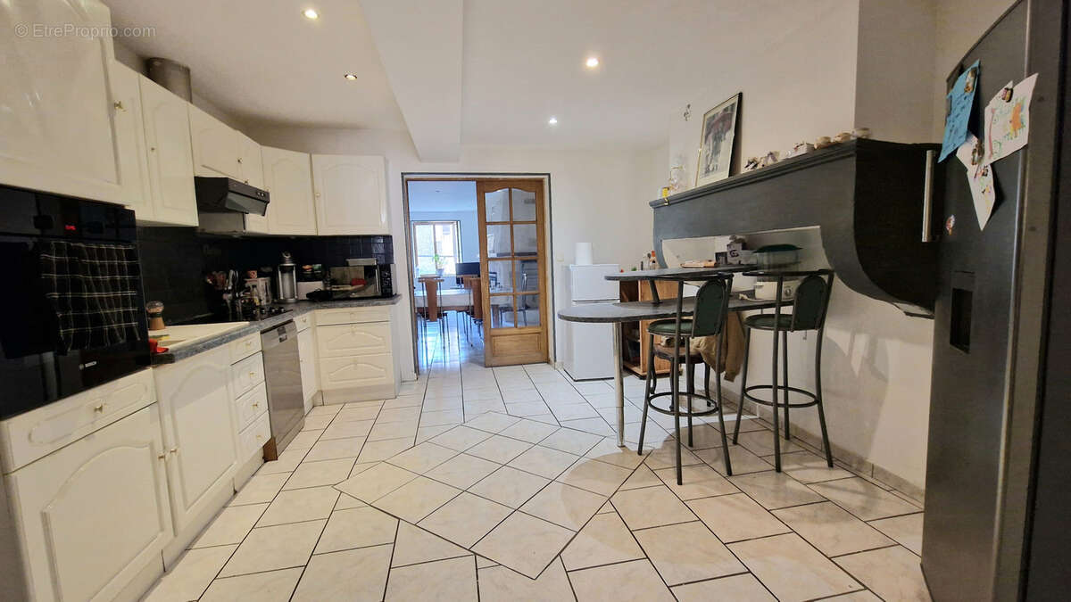 Appartement à SORCY-SAINT-MARTIN