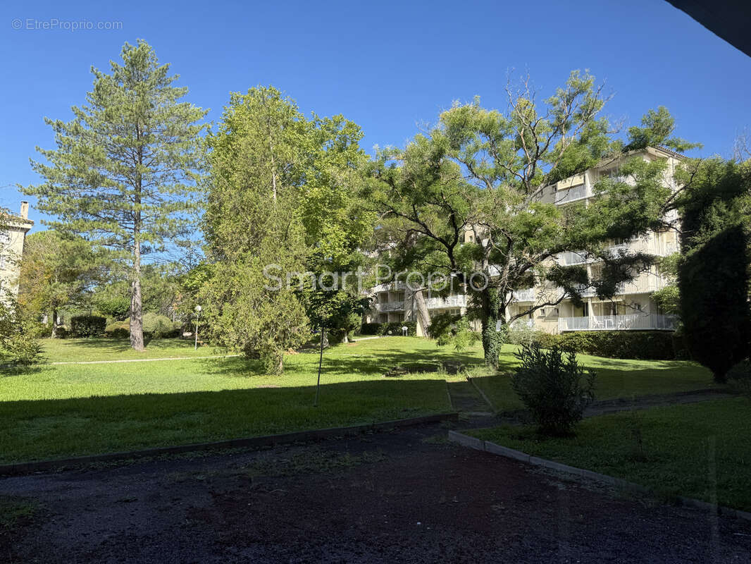 Appartement à GREOUX-LES-BAINS