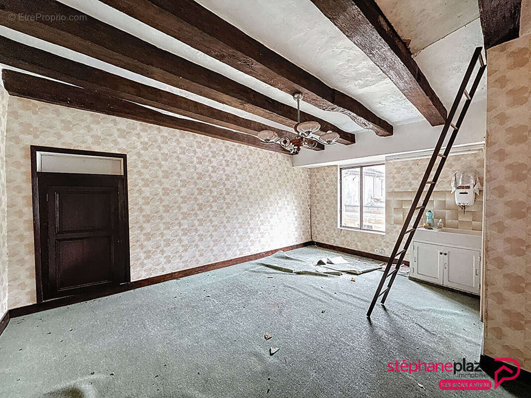 Maison à SAINTE-MAURE-DE-TOURAINE