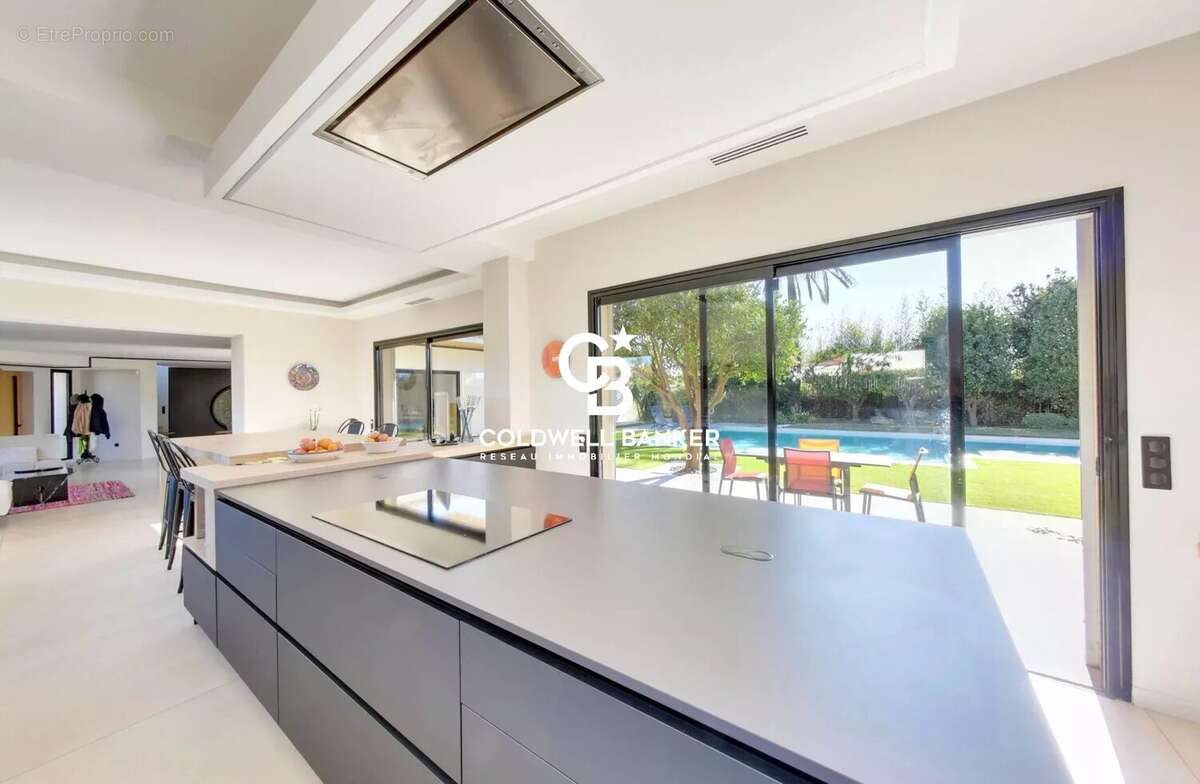 Maison à SAINT-CYPRIEN