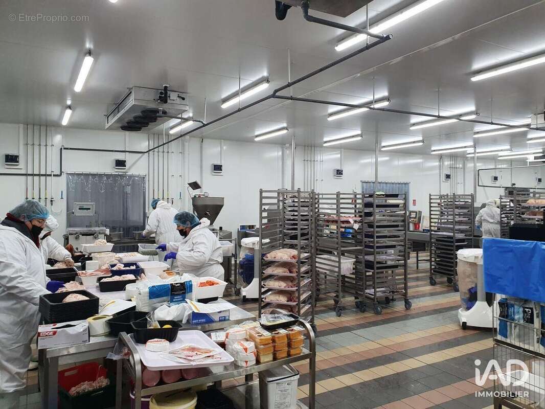 Photo 9 - Commerce à FORGES-LES-EAUX