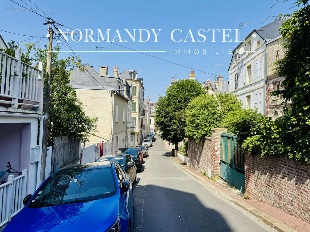 Appartement à TROUVILLE-SUR-MER