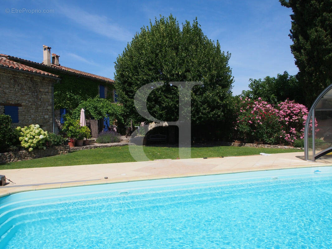 Maison à VAISON-LA-ROMAINE