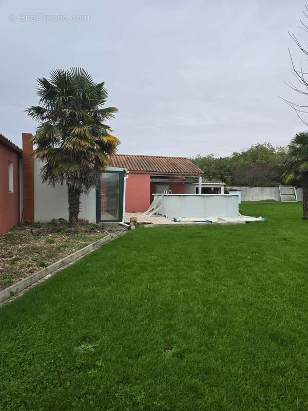 Maison à LANDERONDE