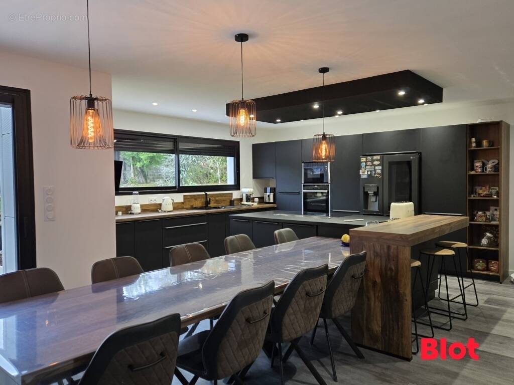 Maison à SAINT-BRICE-EN-COGLES