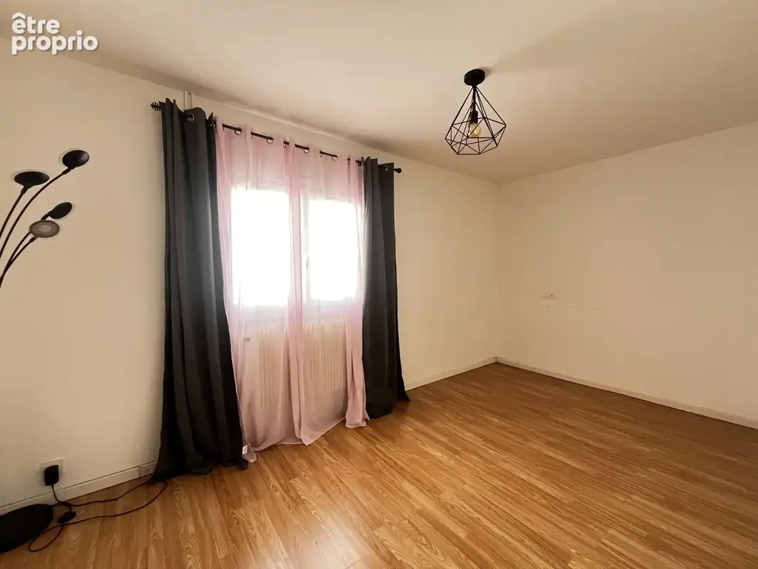 Villa plain pied/ pau / 3 chambres / double garage - photo 11