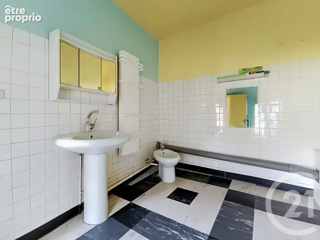 Maison 10 pièces 296 m² à vendre à Donnemarie-Dontilly (77520) - photo 8