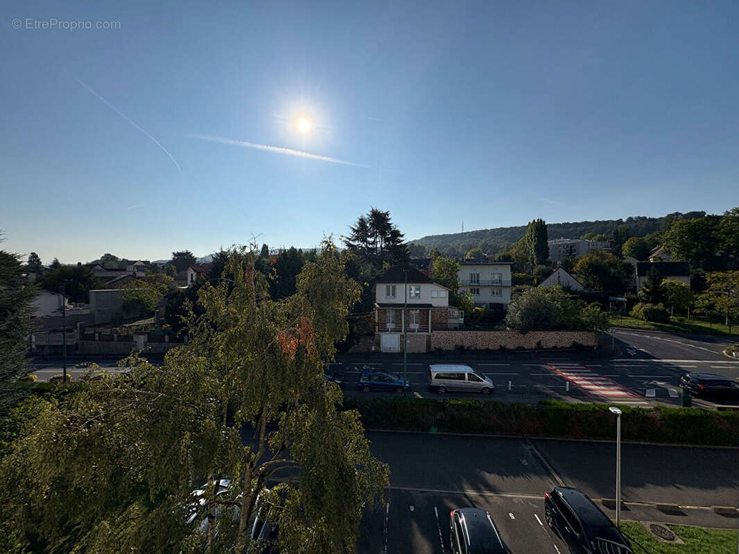 Appartement 4 pièces avec balcon - photo 2