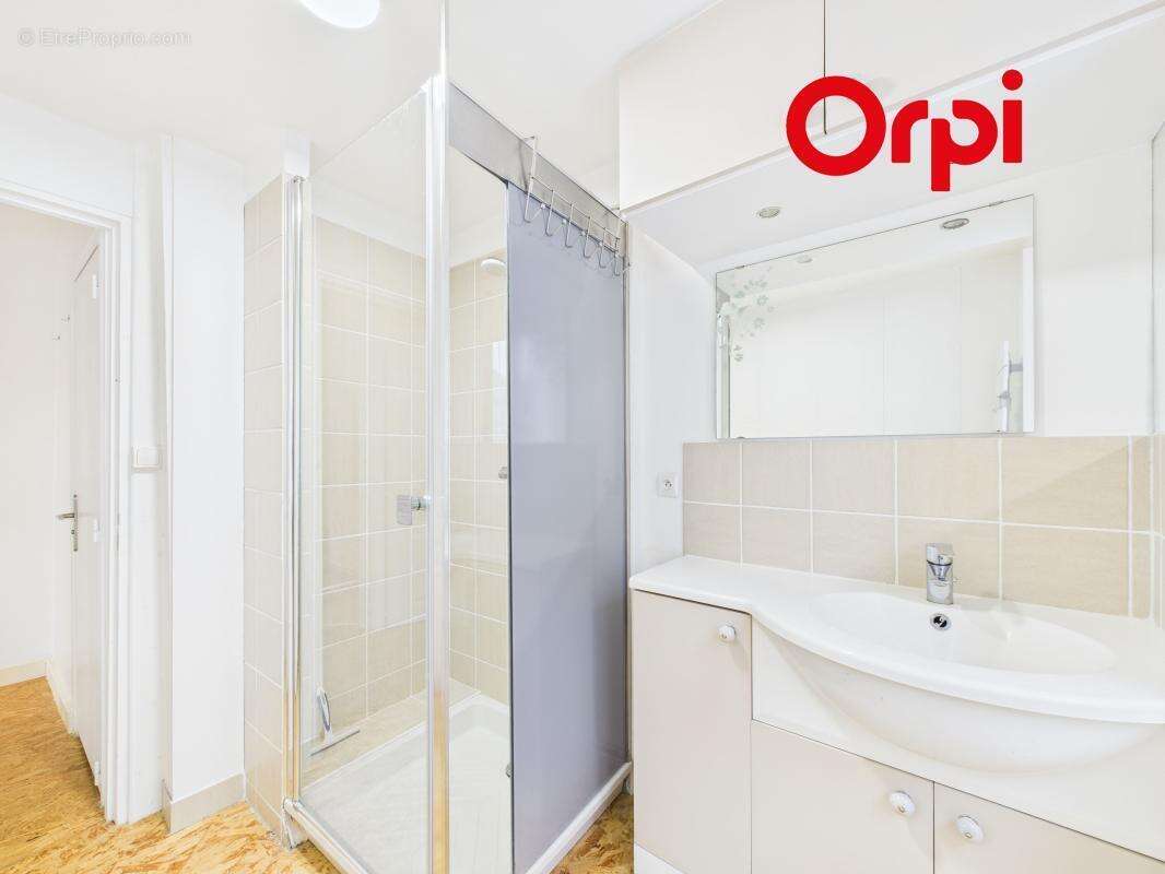 A vendre en exclusivité en centre-ville Bernay et à 700 mètres de la gare - photo 12