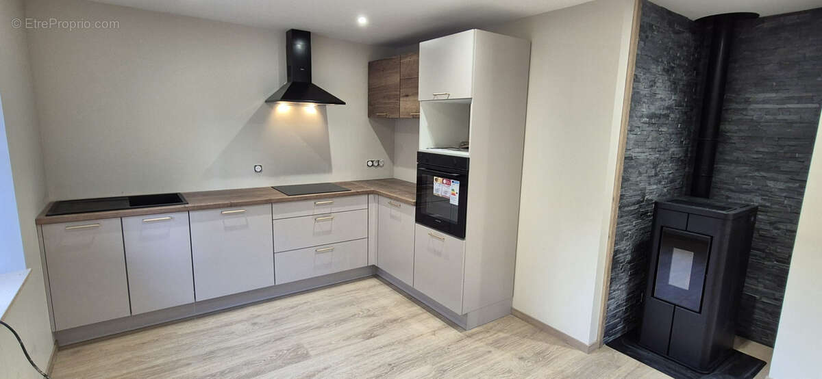 Appartement à ORCHAMPS-VENNES