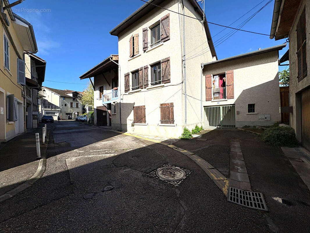 Appartement à MOIRANS