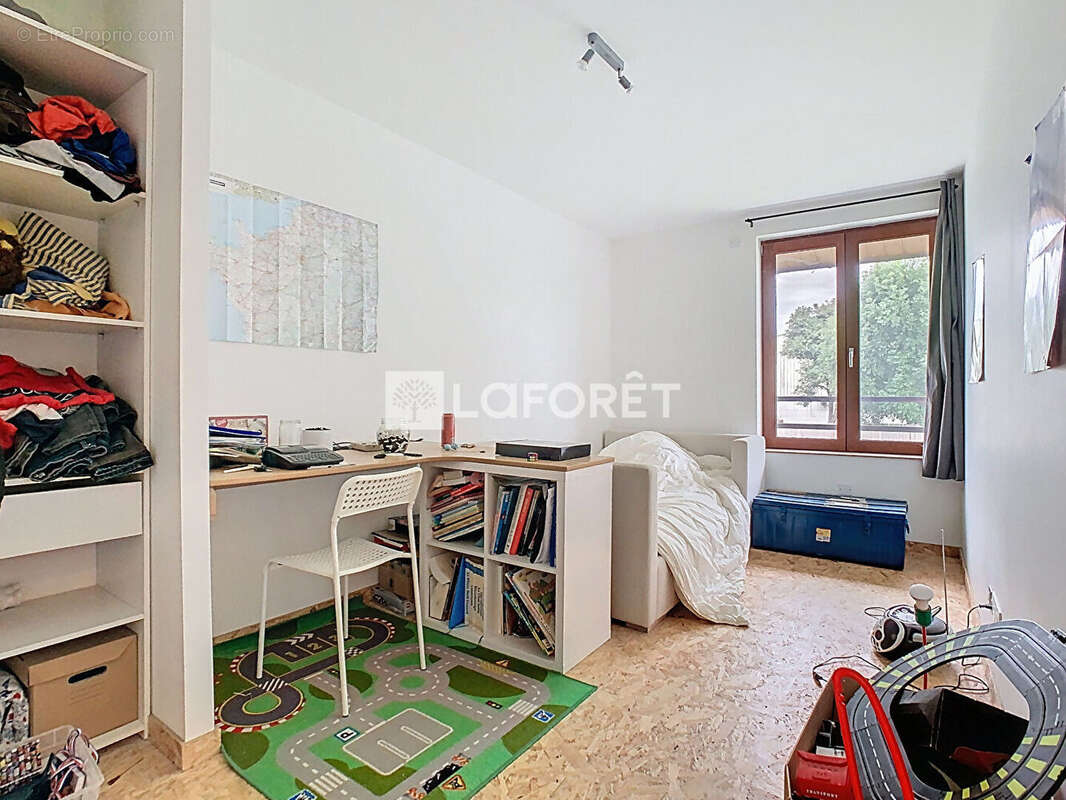 Maison à DOMMARTIN-SOUS-HANS