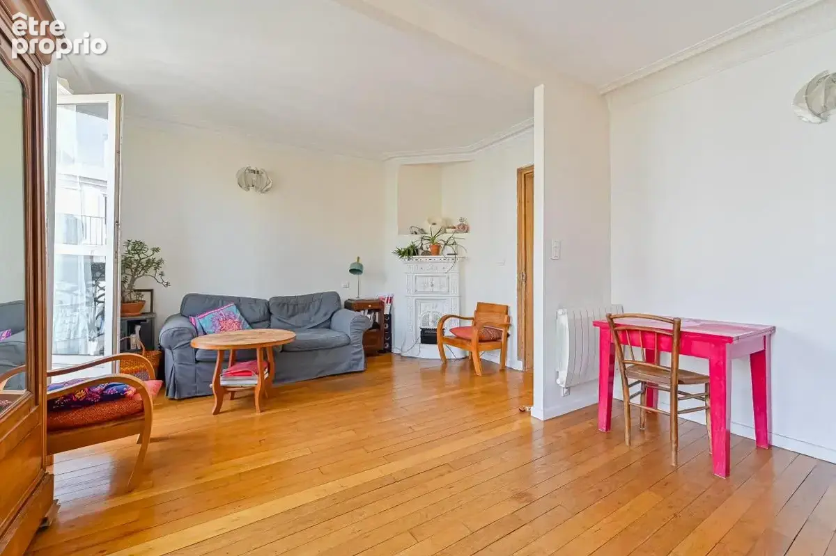 Appartement À Vendre Paris 18ᵉ - photo 3