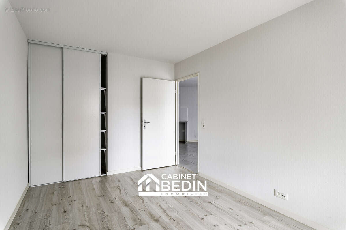 Appartement 64 m² à Talence  - photo 6