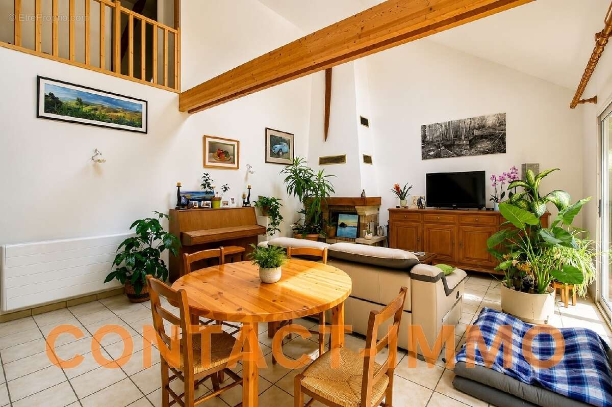 Maison 173 m² à Yerres  - photo 3