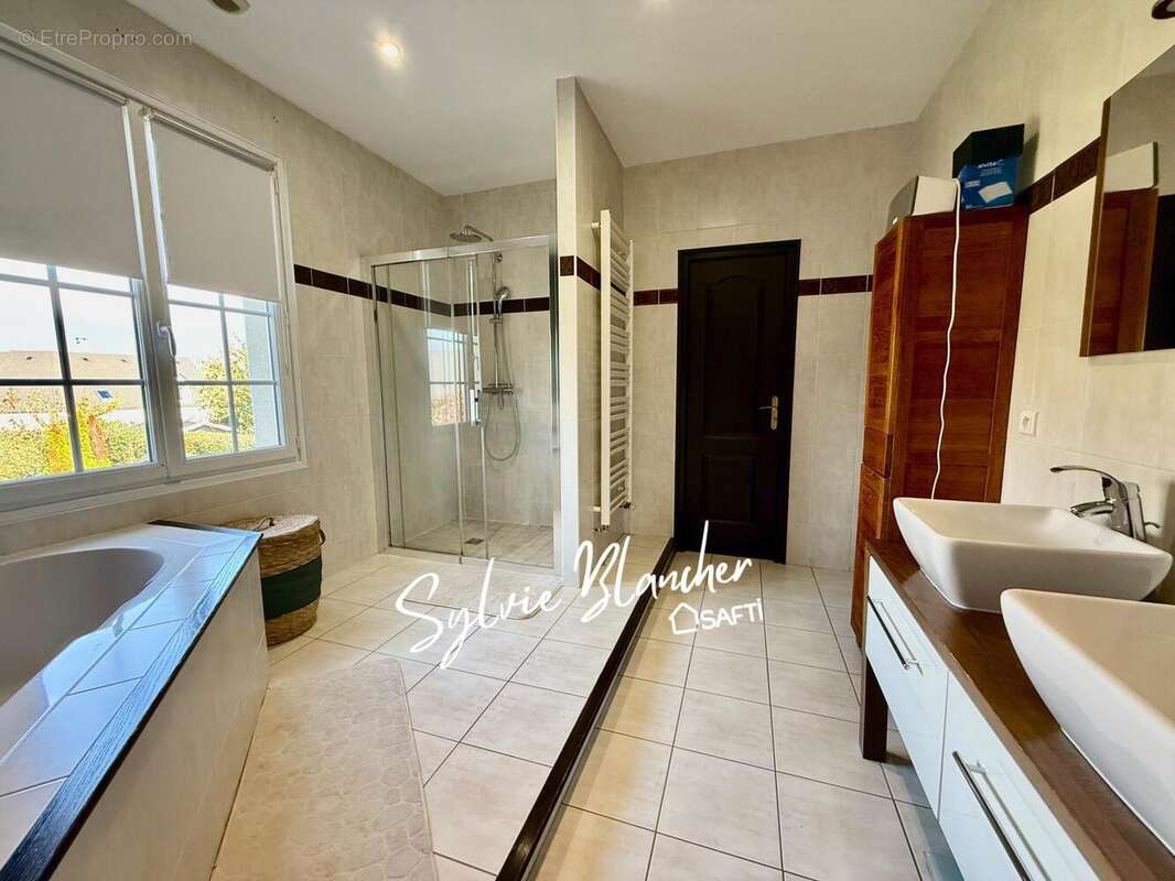 Photo 8 - Maison à CAEN