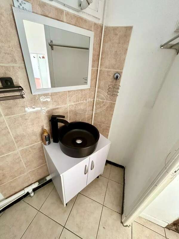 Appartement à LEZIGNAN-CORBIERES