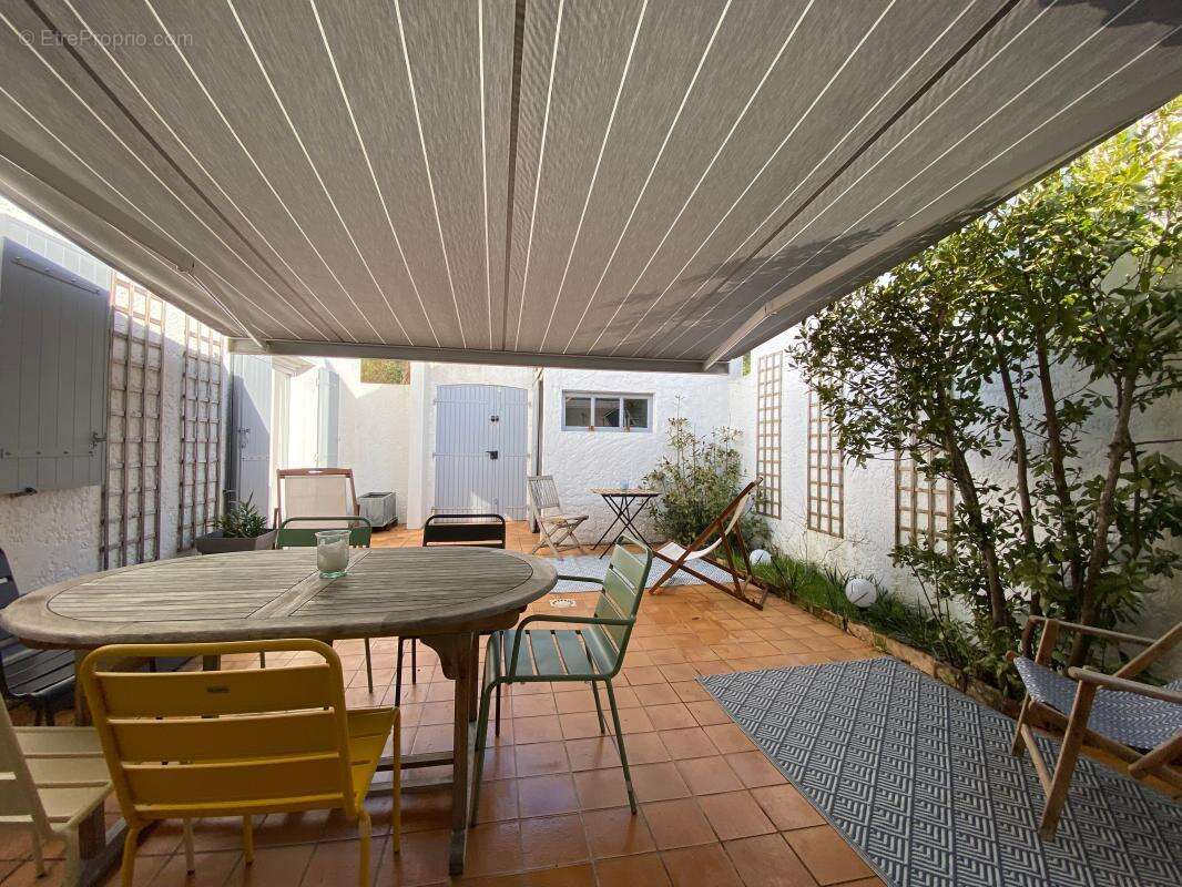 Maison à LES MATHES