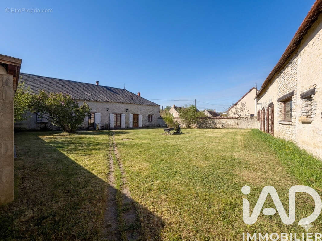 Maison 118 m² à Aulnay-La-Riviere  - photo 5