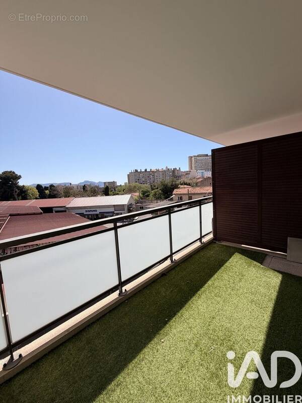 Photo 1 - Appartement à MARSEILLE-5E
