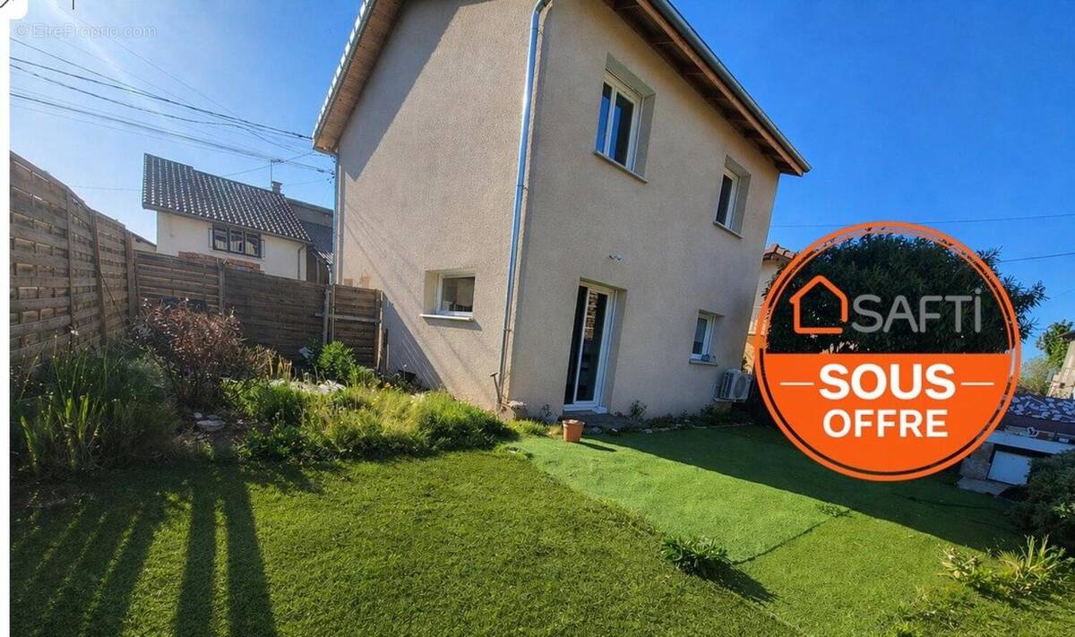 Photo 1 - Maison à DRUILLAT