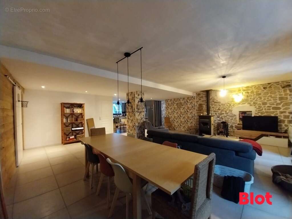 Maison à BAIN-DE-BRETAGNE