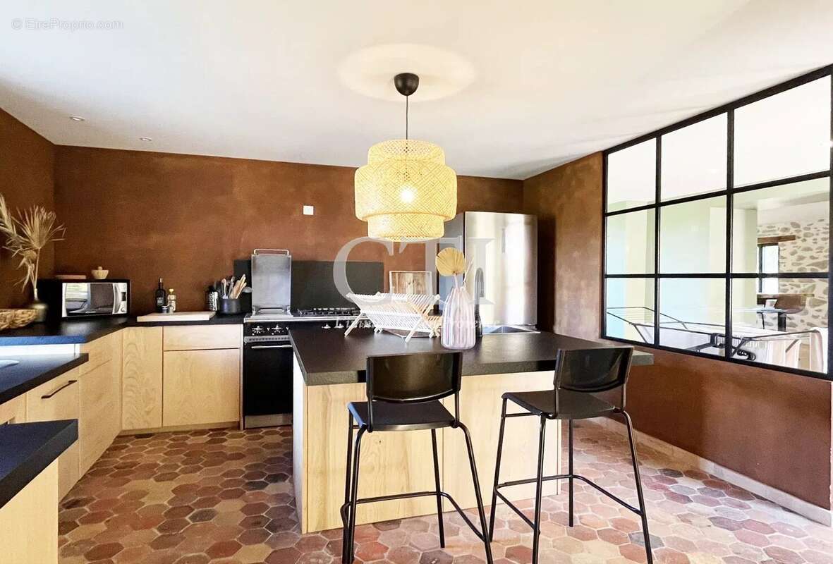 Maison à VAISON-LA-ROMAINE