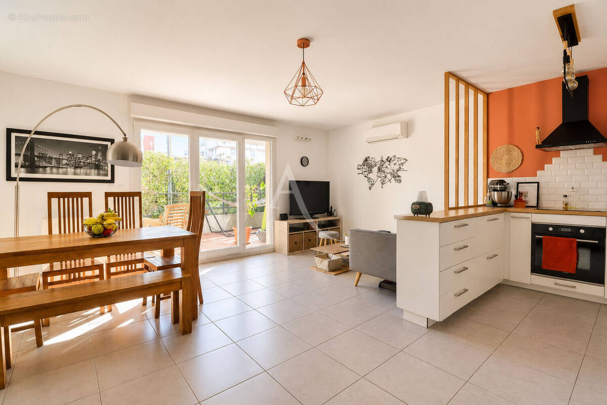 Appartement à MARSEILLE-12E